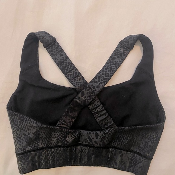IVL Collective Metallic Snakeskin Sports Bra - Picture 3 of 3